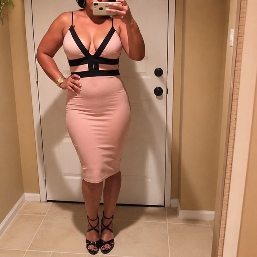 ✨ A’GACI Nude & Black Bodycon Midi Dress Size M
